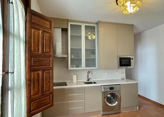 Al-mansur Apartment Granada